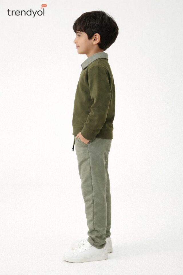 ERKEK ÇOCUK YAKALI SWEATSHİRT VE PANTOLON TAKIM